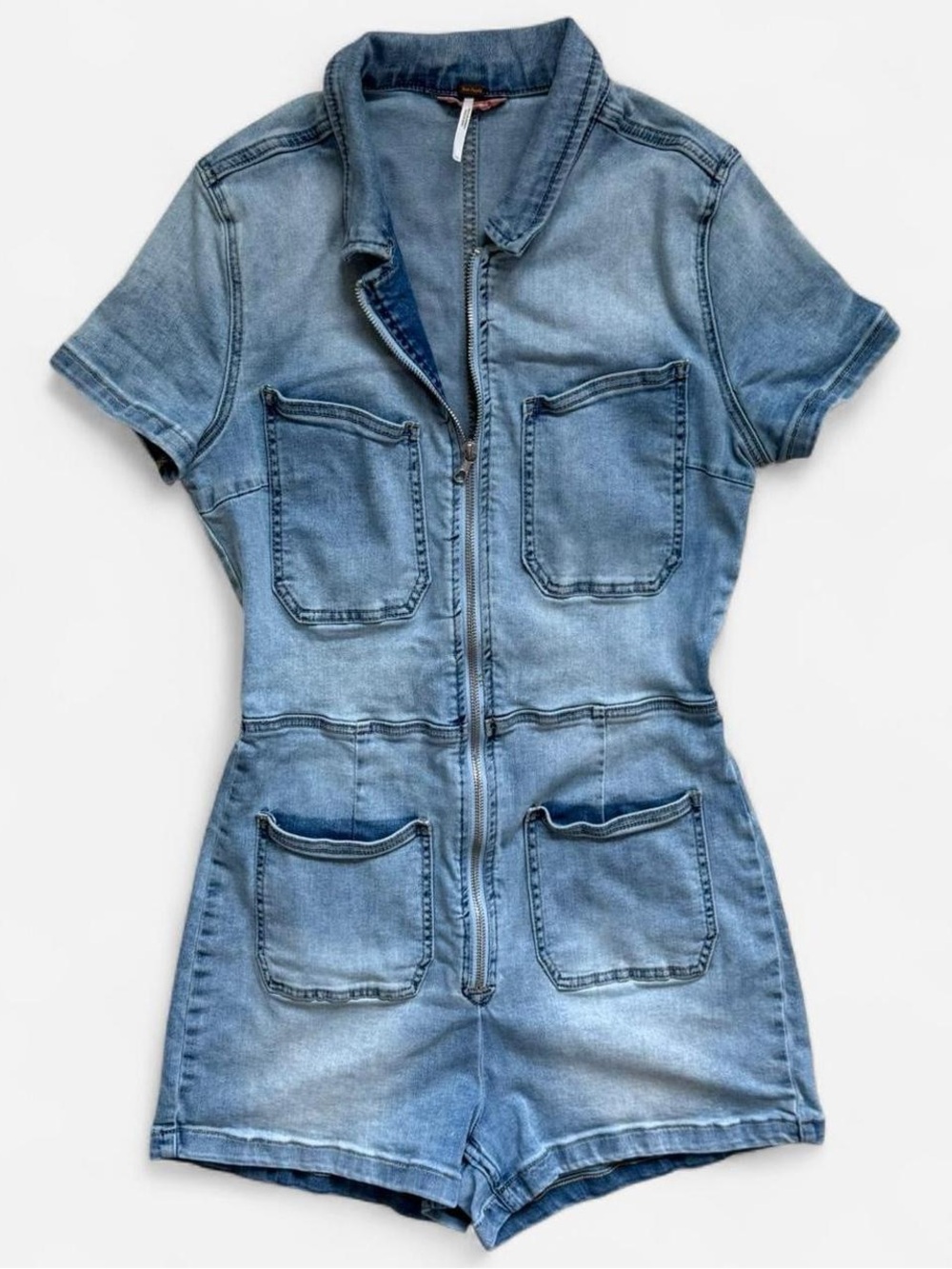 Free people curvy fitted lennox denim shortsuit size 12